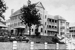 1934   – Mater Children's Hospital 