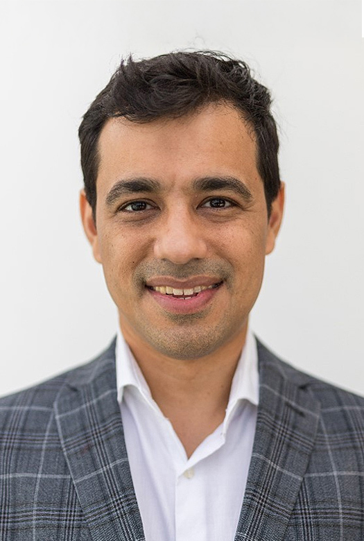 Imported specialist portrait from external source URL. Source specialist Id=158.