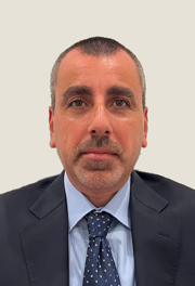 Imported specialist portrait from external source URL. Source specialist Id=4.