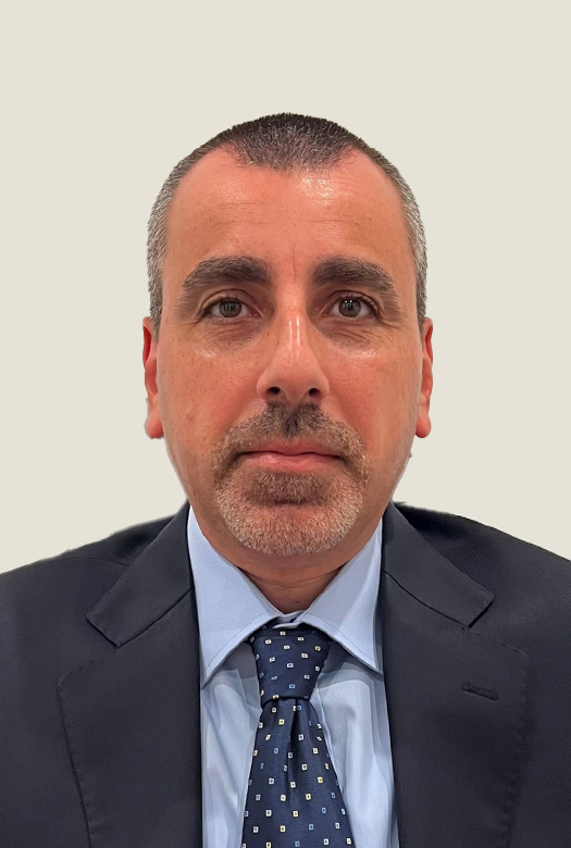 Imported specialist portrait from external source URL. Source specialist Id=4.