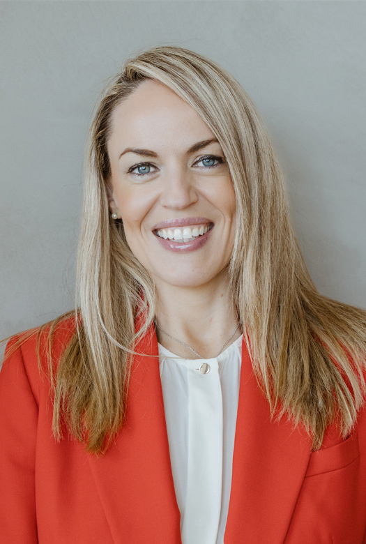Imported specialist portrait from external source URL. Source specialist Id=81.